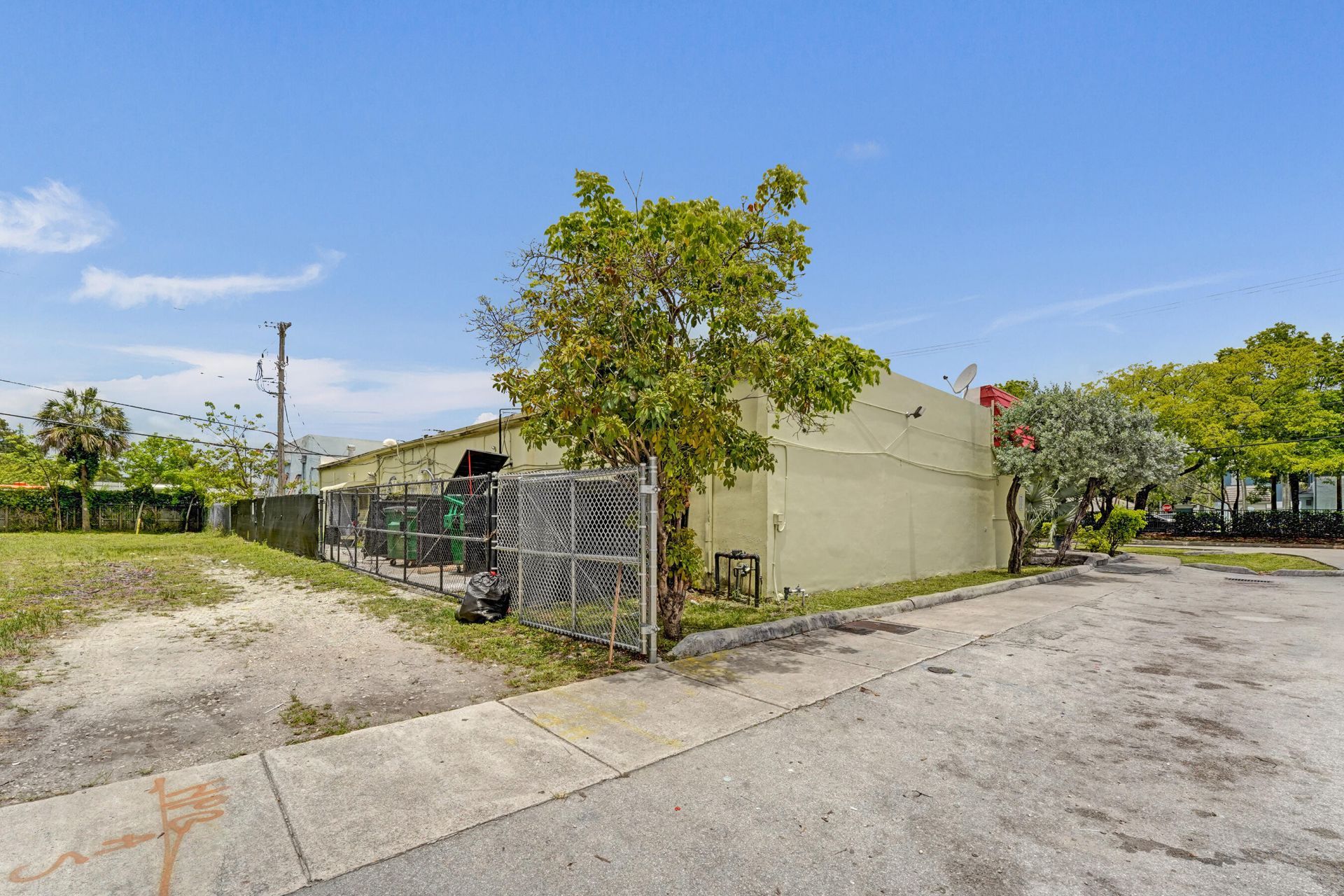 3870 SW 2nd Court, Plantation, FL 00000 Photo