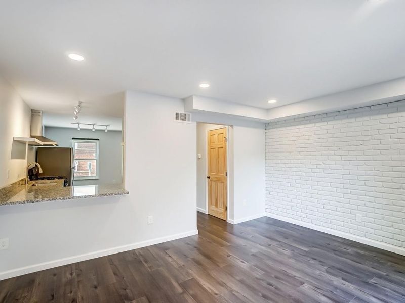 5701 Montgomery Road, Cincinnati, OH 45212 Photo 16