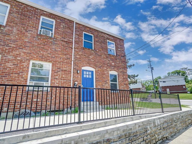 5701 Montgomery Road, Cincinnati, OH 45212 Photo 2