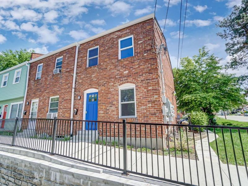 5701 Montgomery Road, Cincinnati, OH 45212 Photo 3