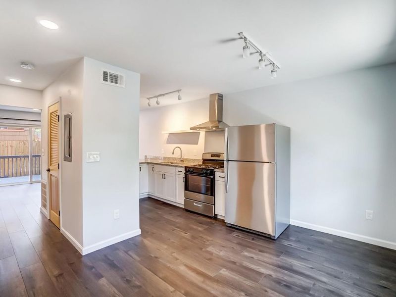 5701 Montgomery Road, Cincinnati, OH 45212 Photo 7