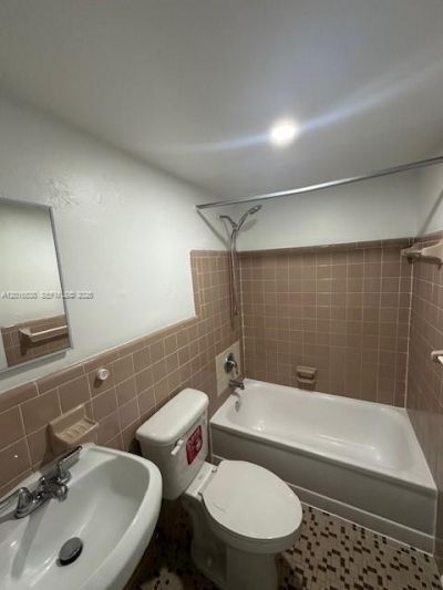 1400 S Douglas Rd , Unit 14, Coral Gables, FL 33134 Photo