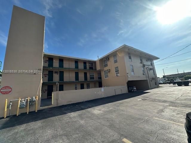 1400 S Douglas Rd, Unit 14, Coral Gables, FL 33134 Photo