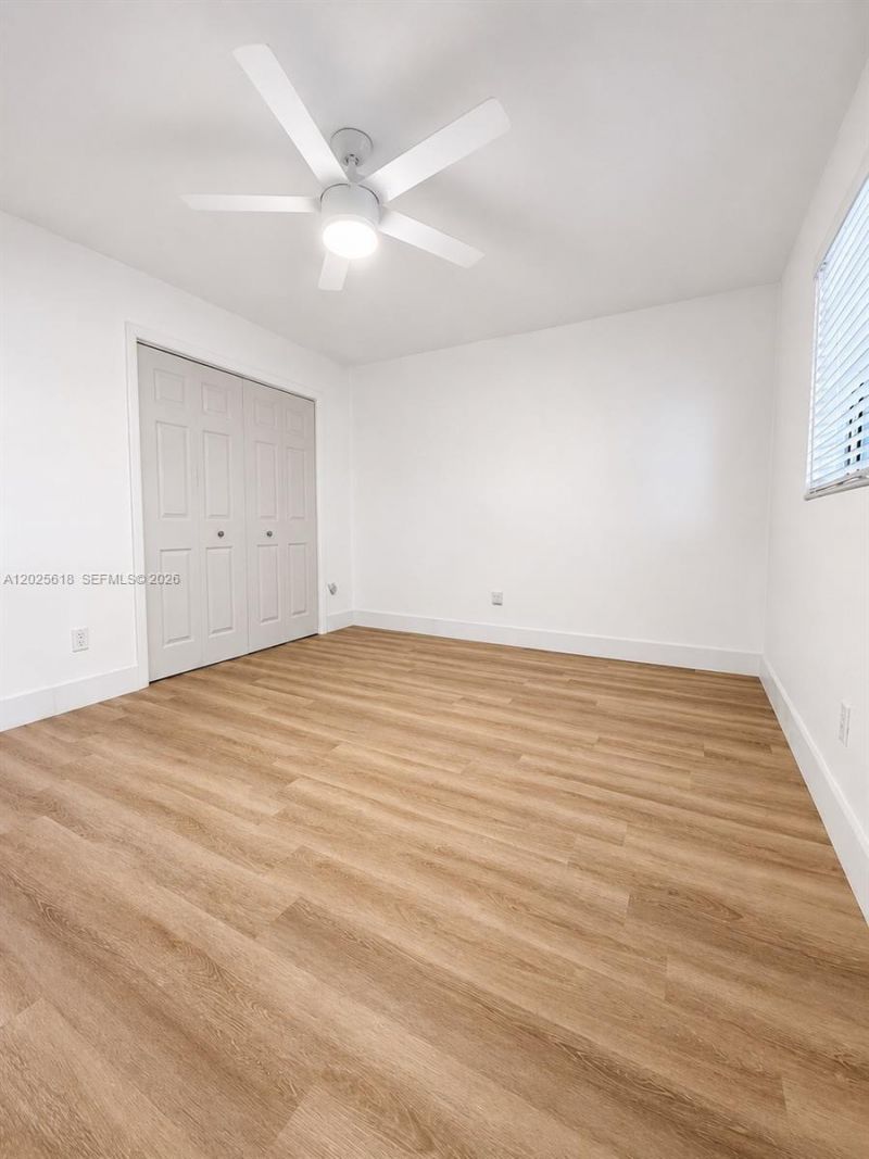 421 NE 1st St , Unit 221, Hallandale Beach, FL 33009 Photo