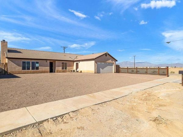 1967 Sterling Avenue, Thermal, CA 92274