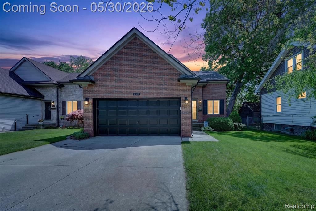 18364 Beechwood Street, Roseville, MI 48066 Main Photo