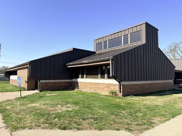 303 W 24TH ST, Sioux City, IA 51104