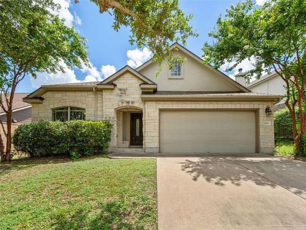 1905 Meandering Meadows DR, Pflugerville, TX 78660