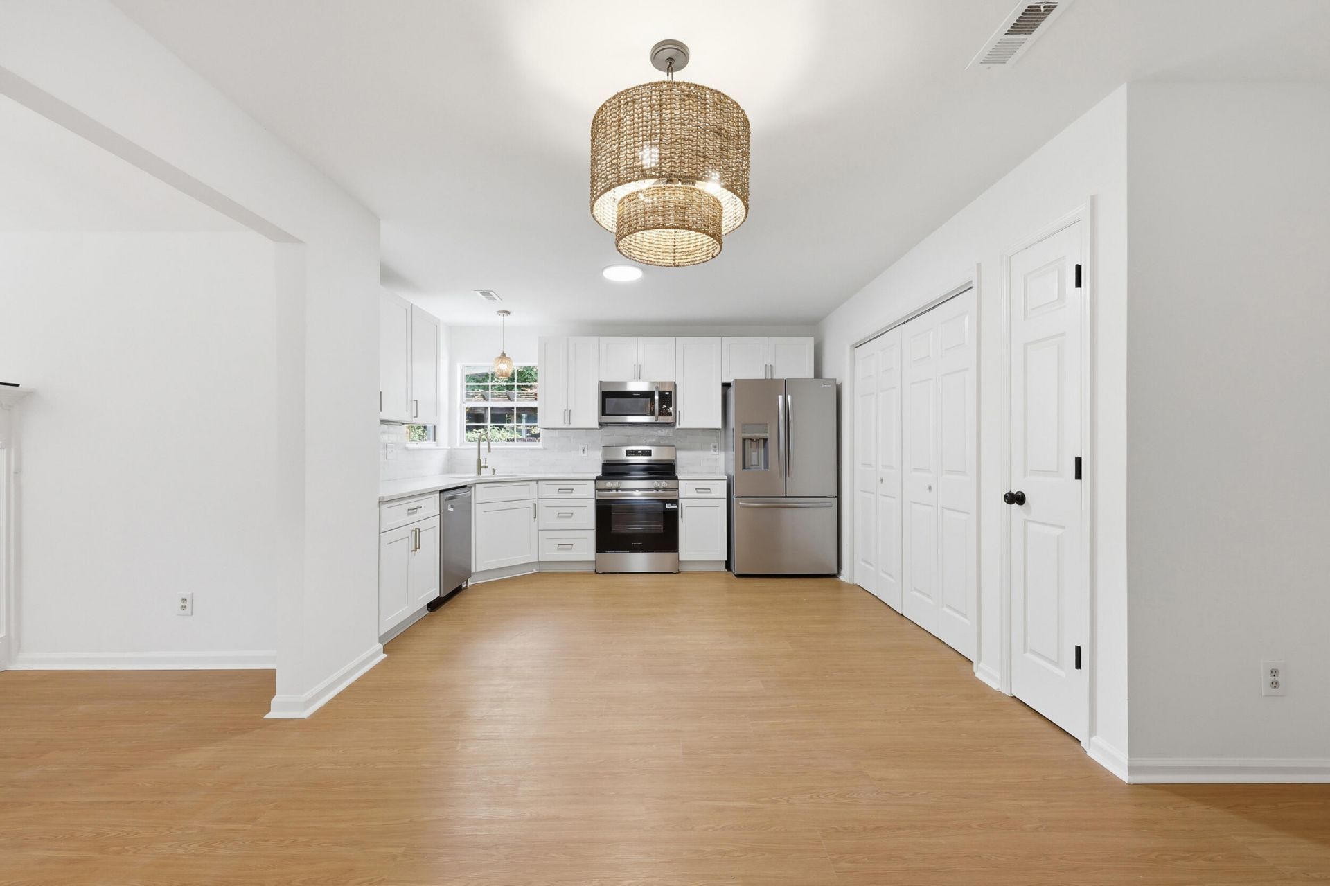 2292 Ballston Court Photo 6