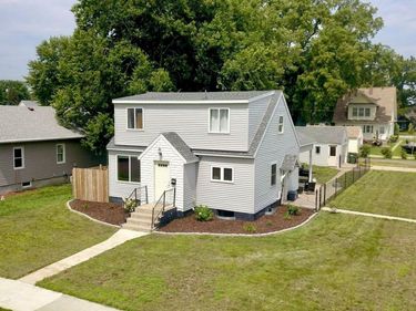 521 E 5th Street, Redwood Falls, MN 56283