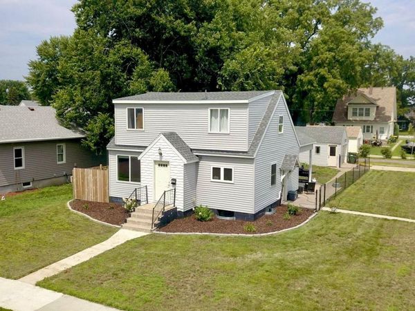 521 E 5th Street, Redwood Falls, MN 56283