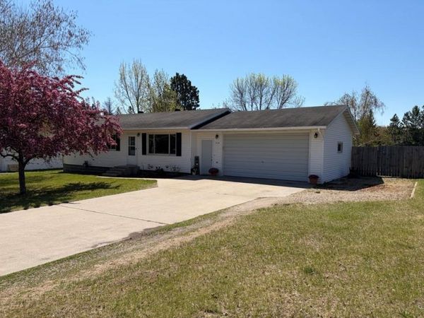 514 2nd Street NW, Menahga, MN 56464