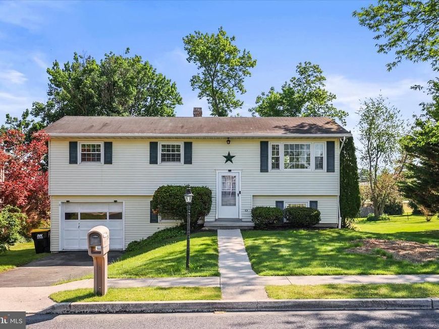124 Park Heights Boulevard , Hanover, PA 17331 Main Photo