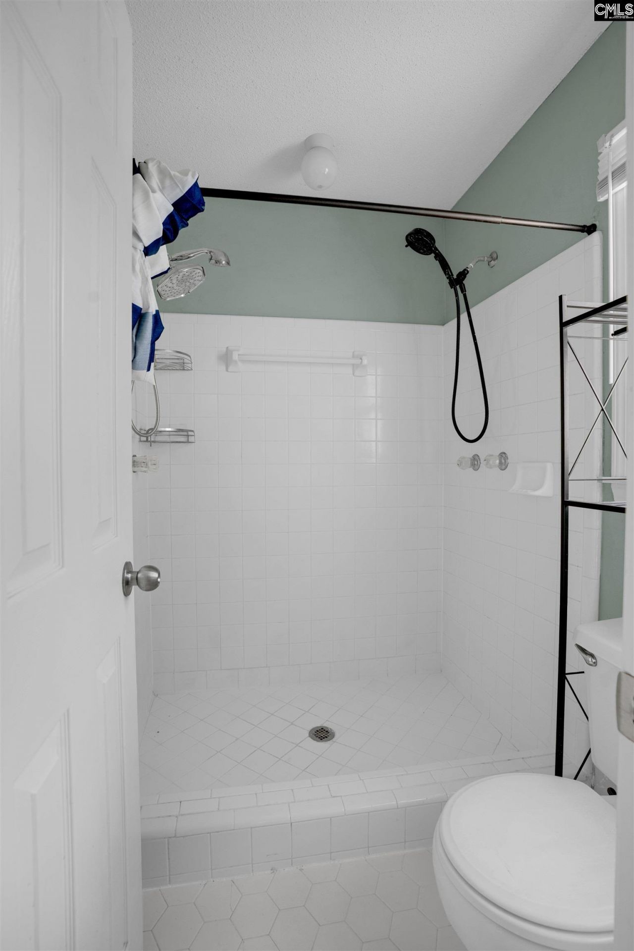 2 Woodshaw Court  Photo 23