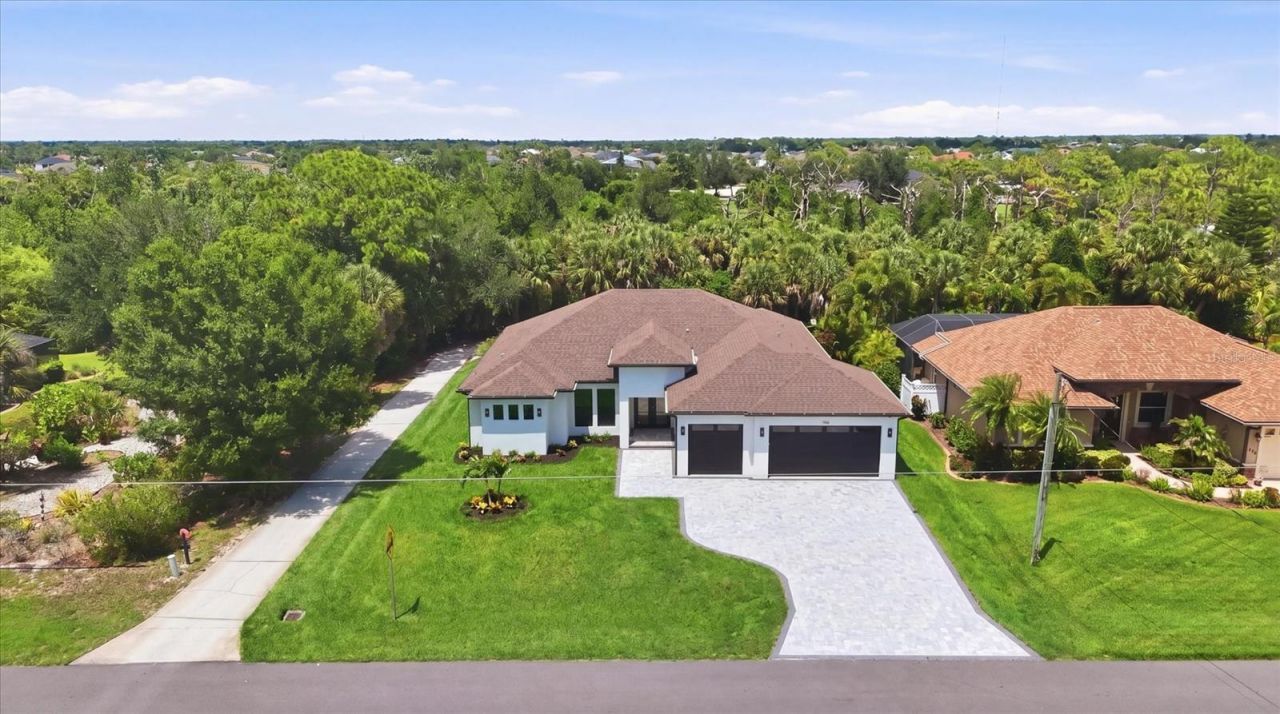 166 Medalist Road, Rotonda West, FL 33947 Photo