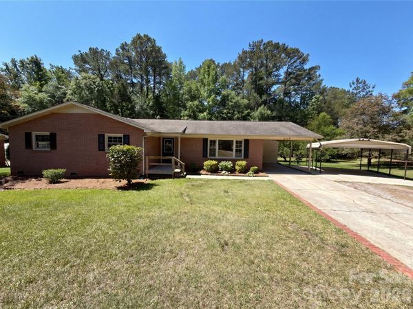 1415 Crestfield Drive , Lancaster, SC 29720