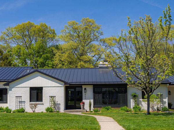 802 W Lowell Street, Ludington, MI 49431