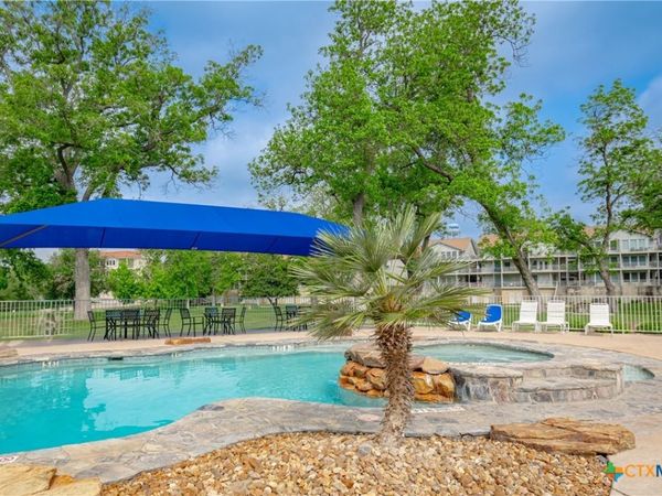 730 E Mather Street , New Braunfels, TX 78130