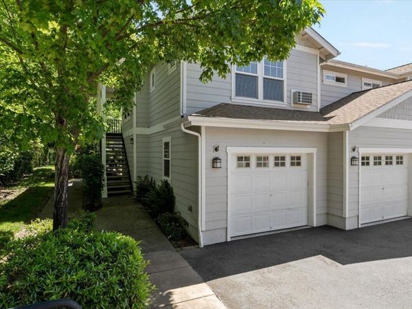 2264 McCall, Ashland, OR 97520