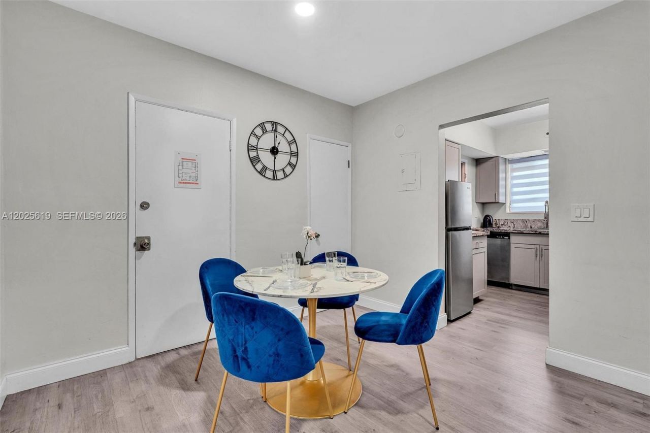10002 E Bay Harbor Dr , Unit 7, Bay Harbor Islands, FL 33154 Photo
