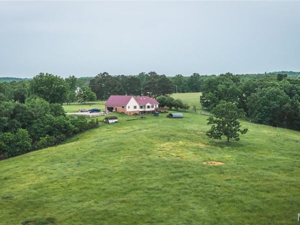20063 Pigeon Creek Road , Licking, MO 65552