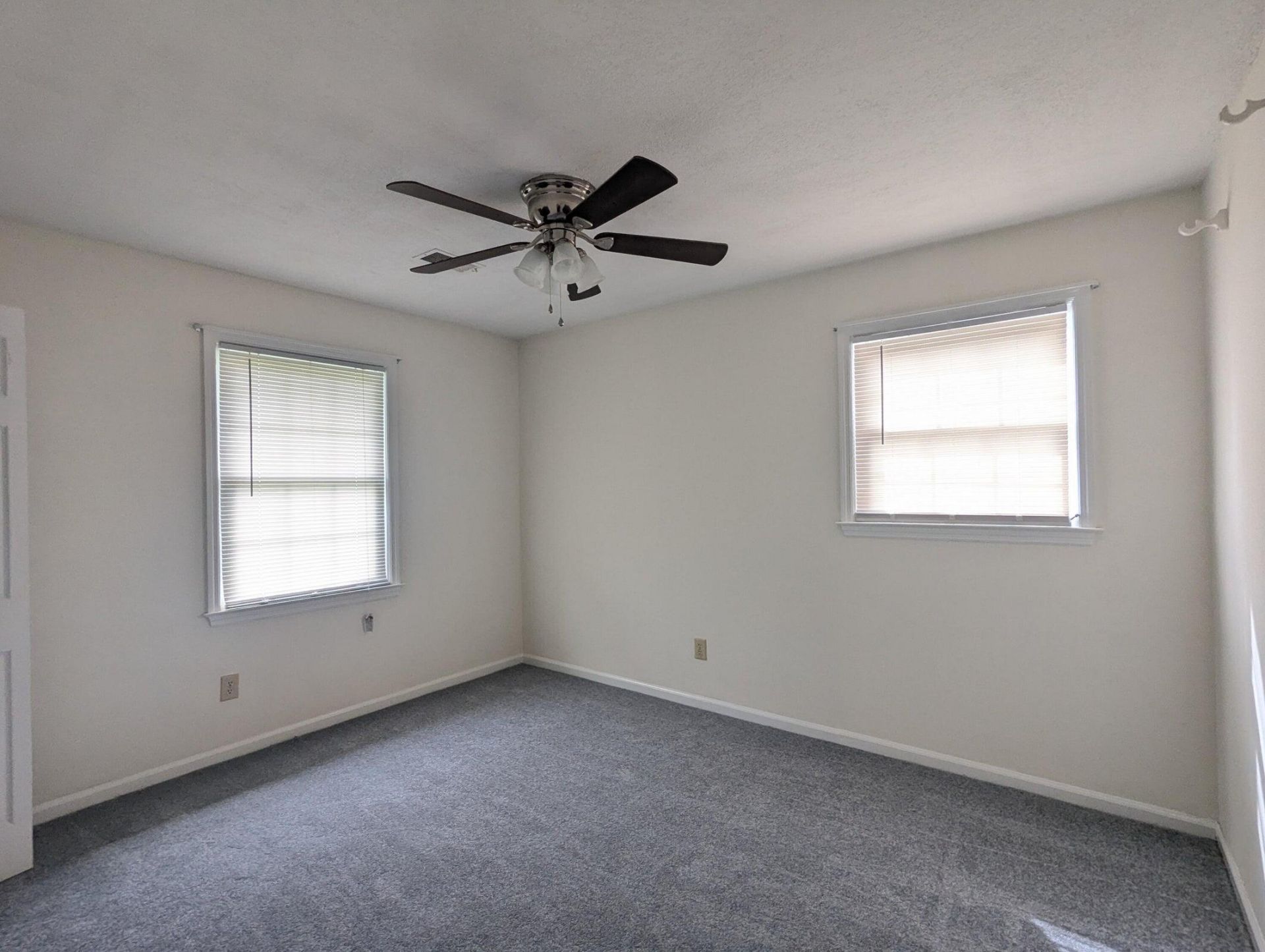 4356 Cheviot Drive Photo 10