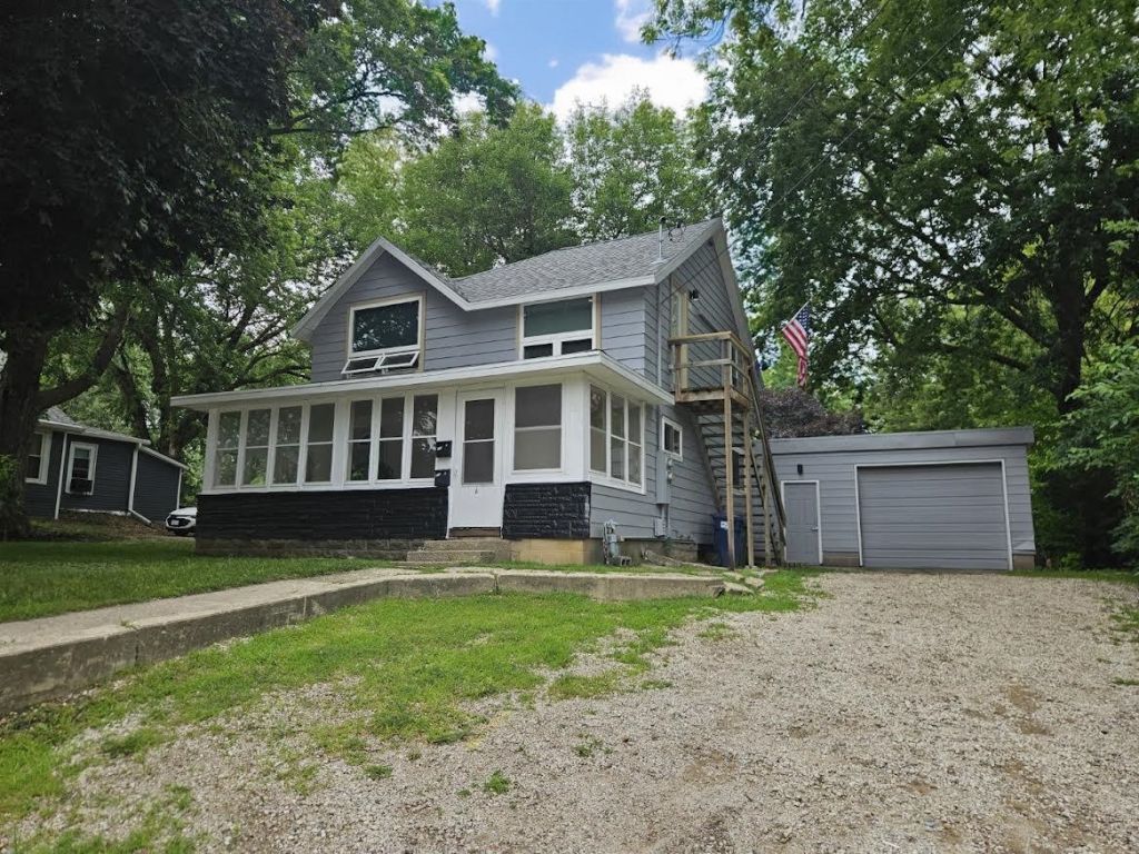 510 Lake Street , Spirit Lake, IA 51360 Main Photo