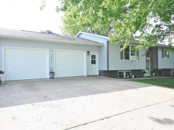 1306 Burns Street , Ruthven, IA 51358