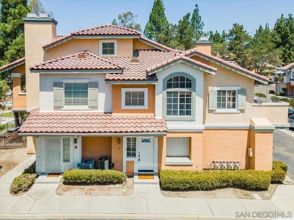 11985 Tivoli Park Row, Unit 4, San Diego, CA 92128