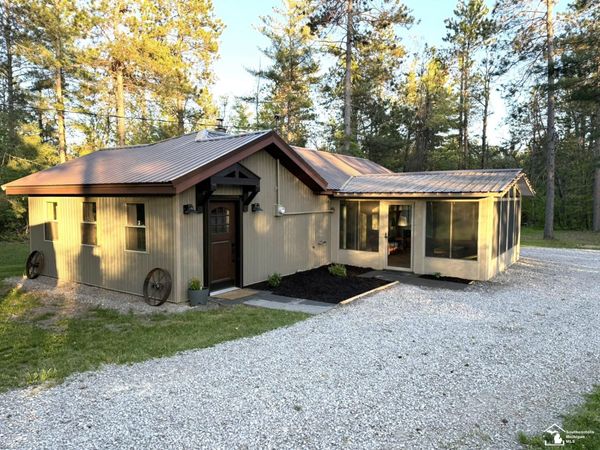 1391 W Hill Road, Lewiston, MI 49756