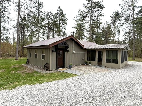 1391 W Hill Road, Lewiston, MI 49756