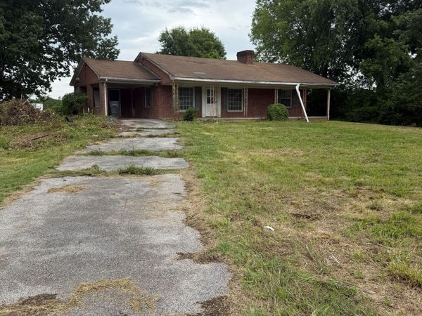 4477 Enka Hwy, Morristown, TN 37813