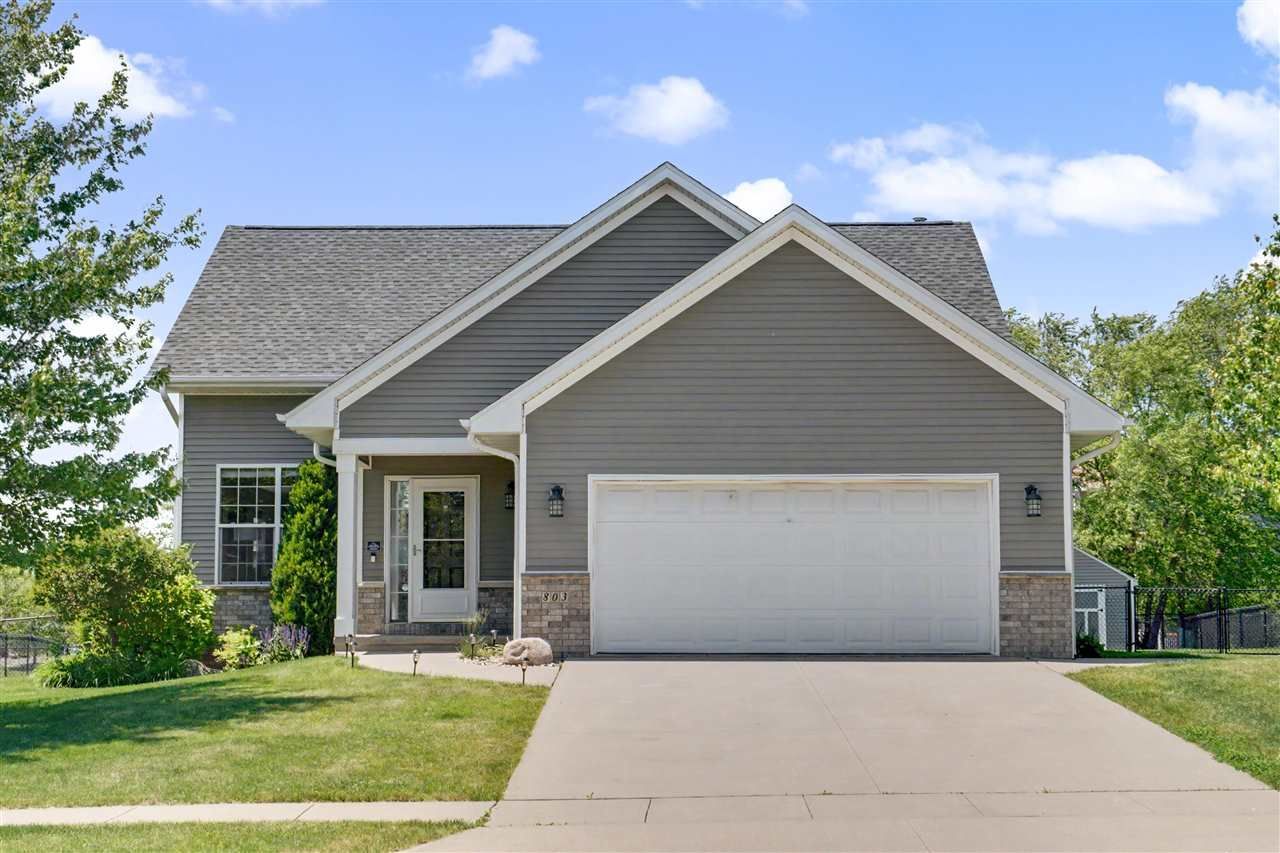 803 Wood Lily Rd, Solon, IA 52333 Main Photo