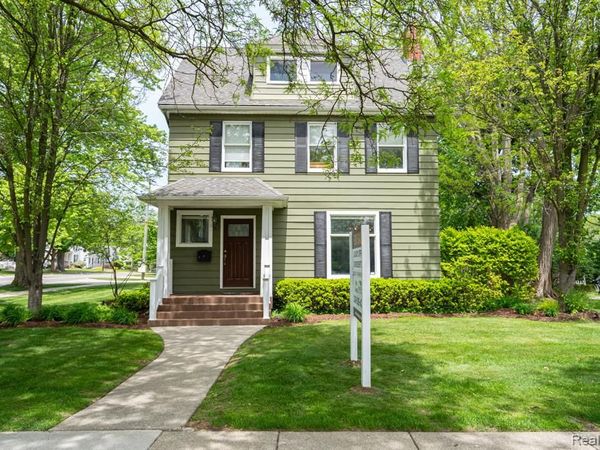 640 W University Drive, Rochester, MI 48307