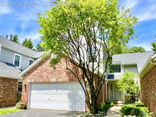 1168 Fairways Boulevard, Troy, MI 48085