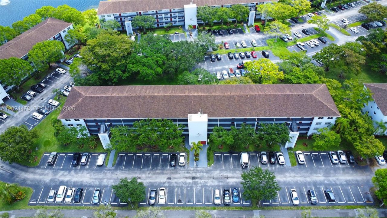 1301 SW 135th Ter , Unit 205J, Pembroke Pines, FL 33027 Photo