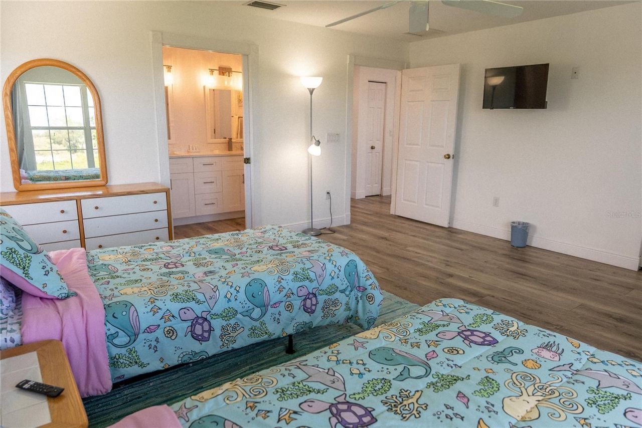 2424 Bay Drive, Unit 2424/2426, Bradenton, FL 34207 Photo