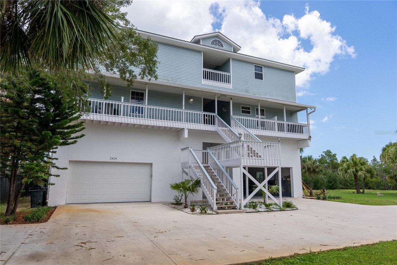 2424 Bay Drive, Unit 2424/2426, Bradenton, FL 34207 Photo