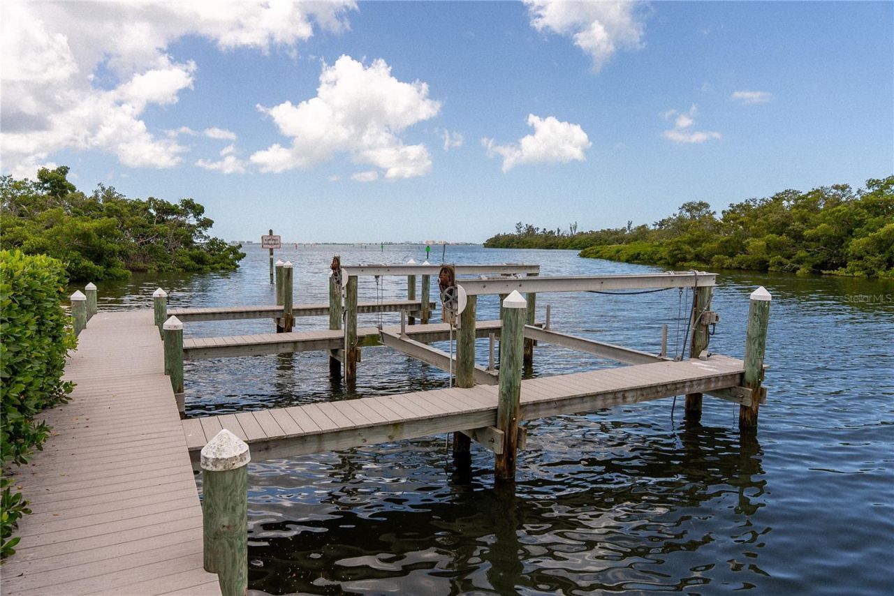 2424 Bay Drive, Unit 2424/2426, Bradenton, FL 34207 Photo