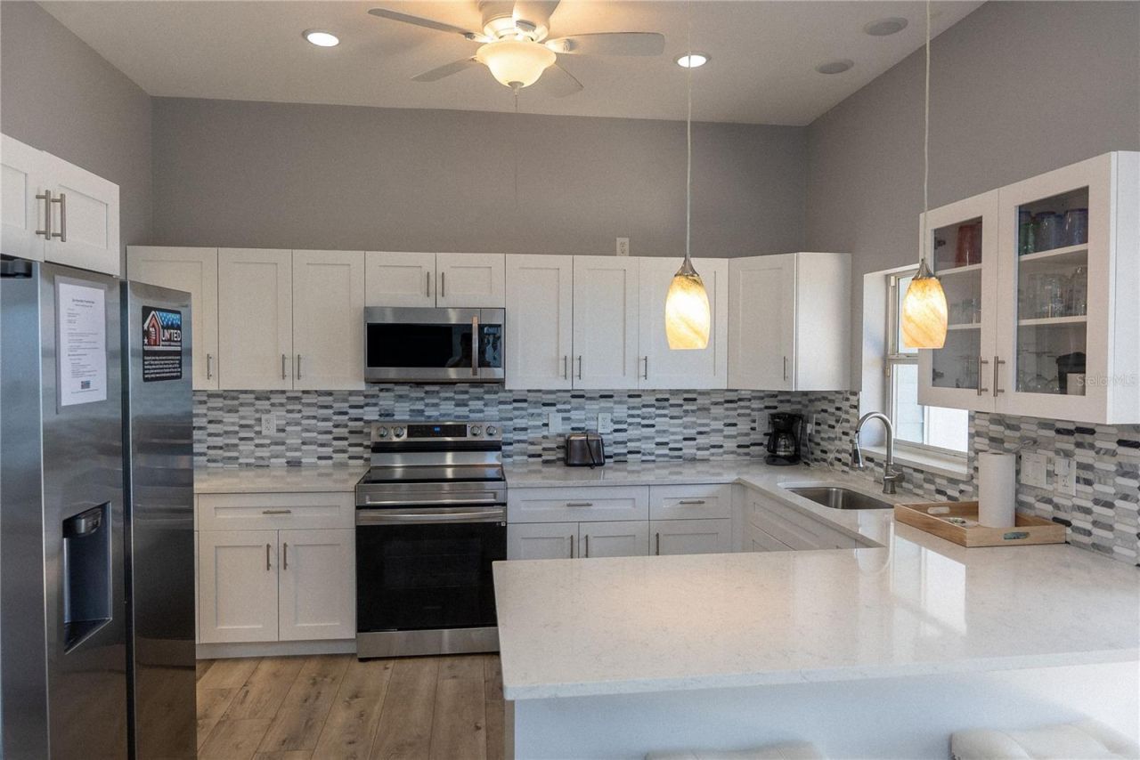 2424 Bay Drive, Unit 2424/2426, Bradenton, FL 34207 Photo