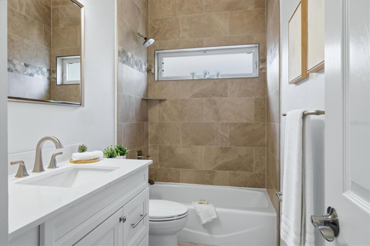 8160 Collingwood Court, University Park, FL 34201 Photo