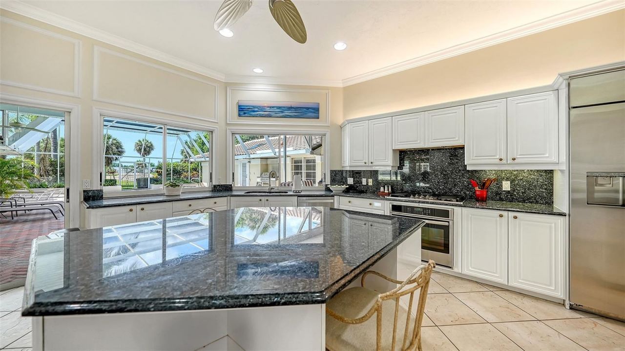 3988 Losillias Drive, Sarasota, FL 34238 Photo
