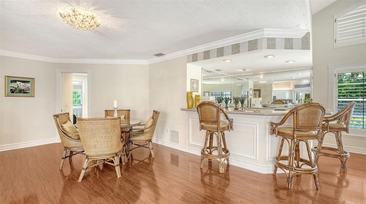 3988 Losillias Drive, Sarasota, FL 34238 Photo