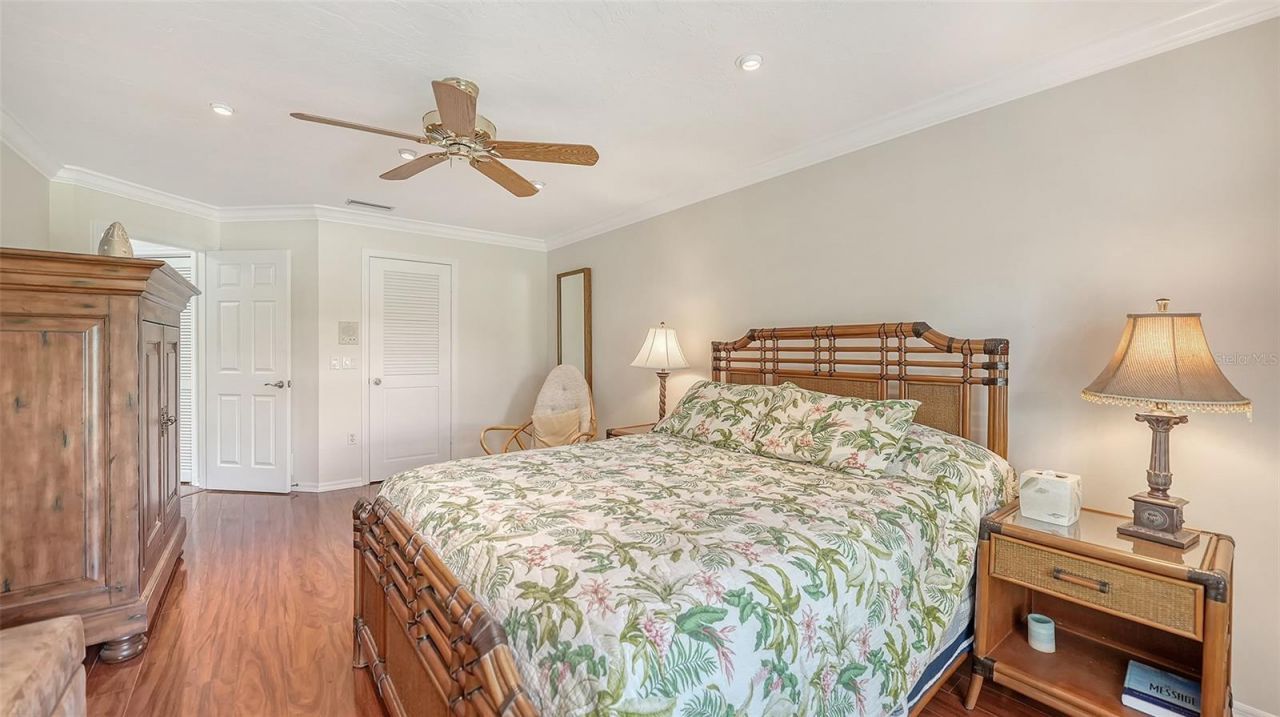 3988 Losillias Drive, Sarasota, FL 34238 Photo