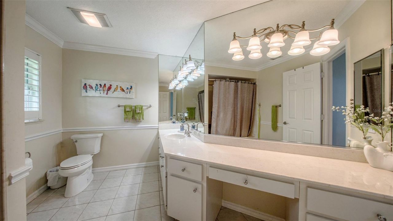 3988 Losillias Drive, Sarasota, FL 34238 Photo