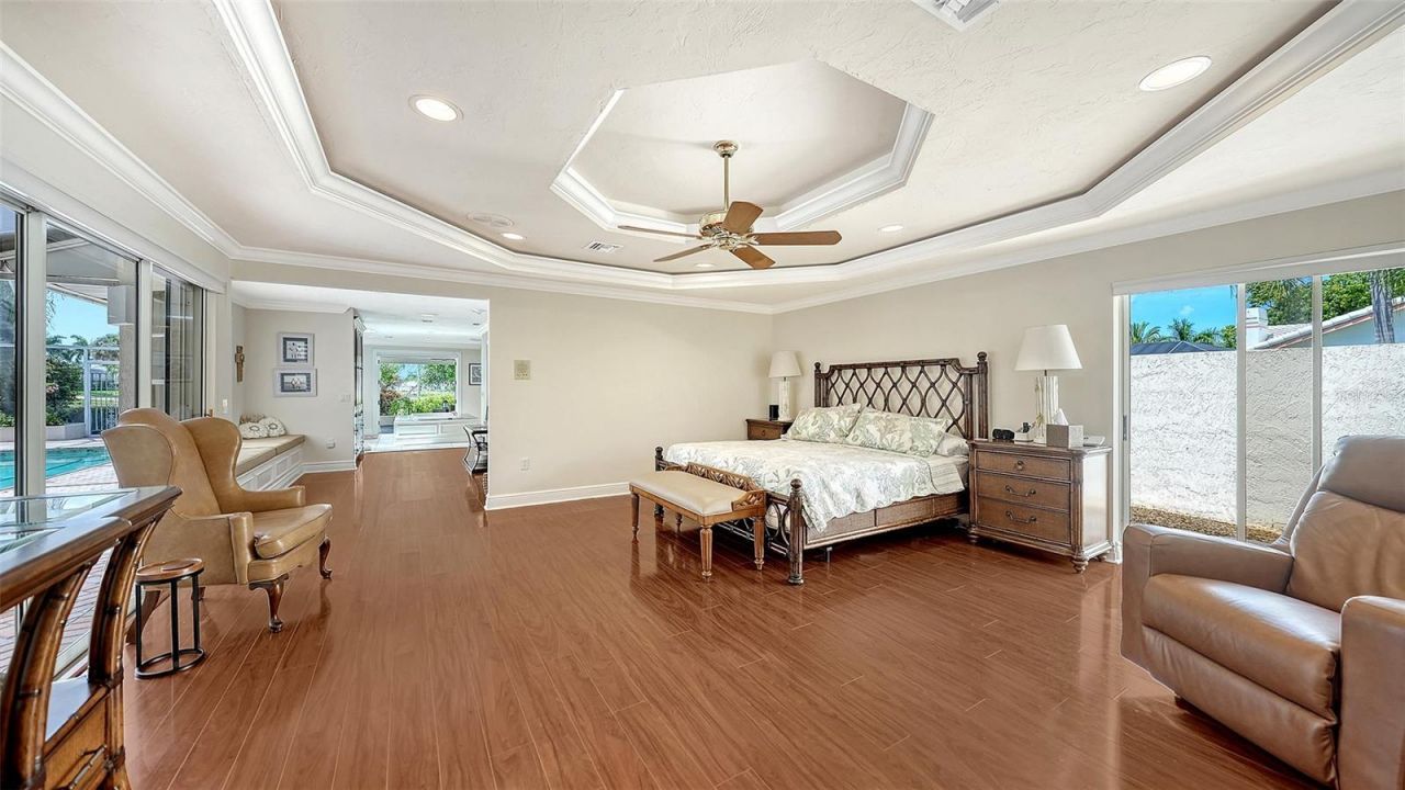 3988 Losillias Drive, Sarasota, FL 34238 Photo