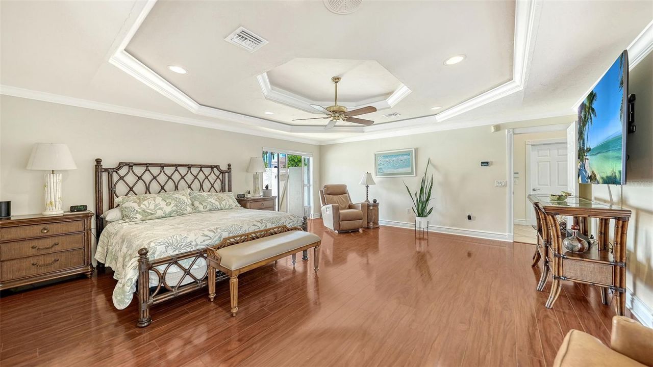 3988 Losillias Drive, Sarasota, FL 34238 Photo