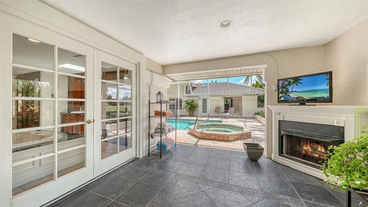 3988 Losillias Drive, Sarasota, FL 34238 Photo