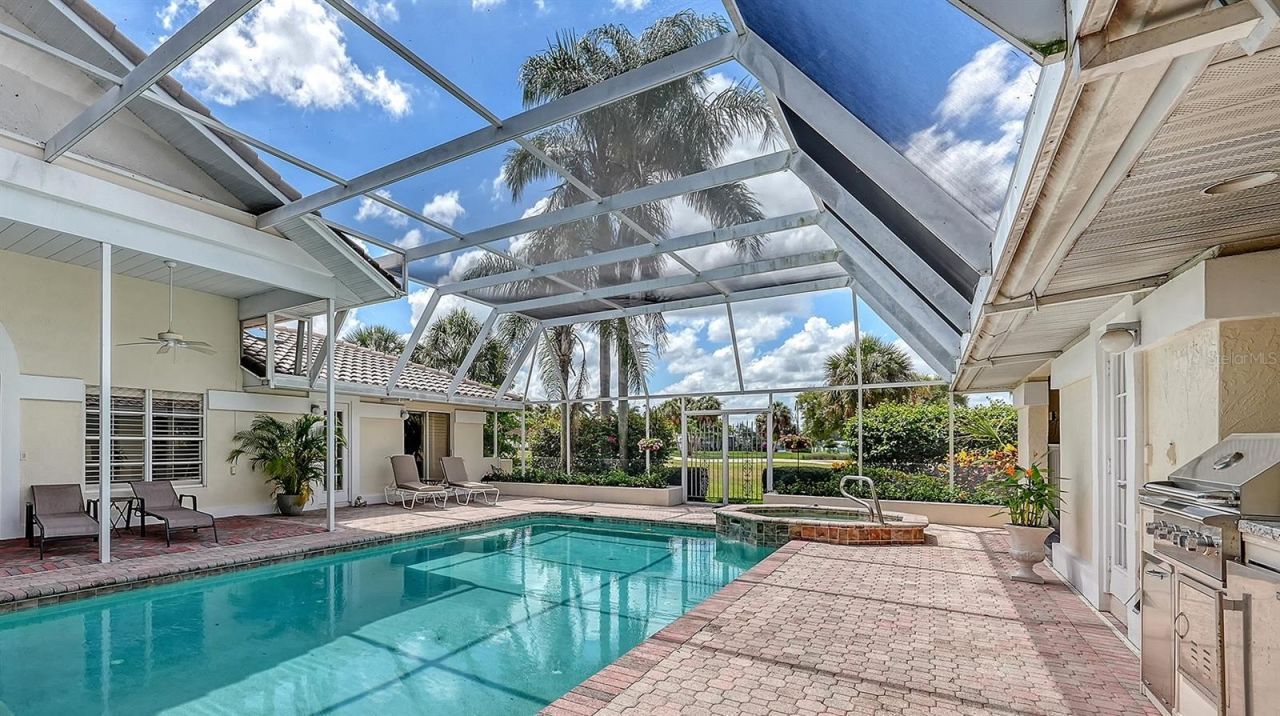 3988 Losillias Drive, Sarasota, FL 34238 Photo