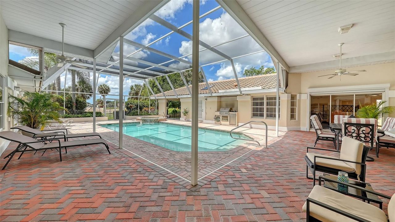 3988 Losillias Drive, Sarasota, FL 34238 Photo